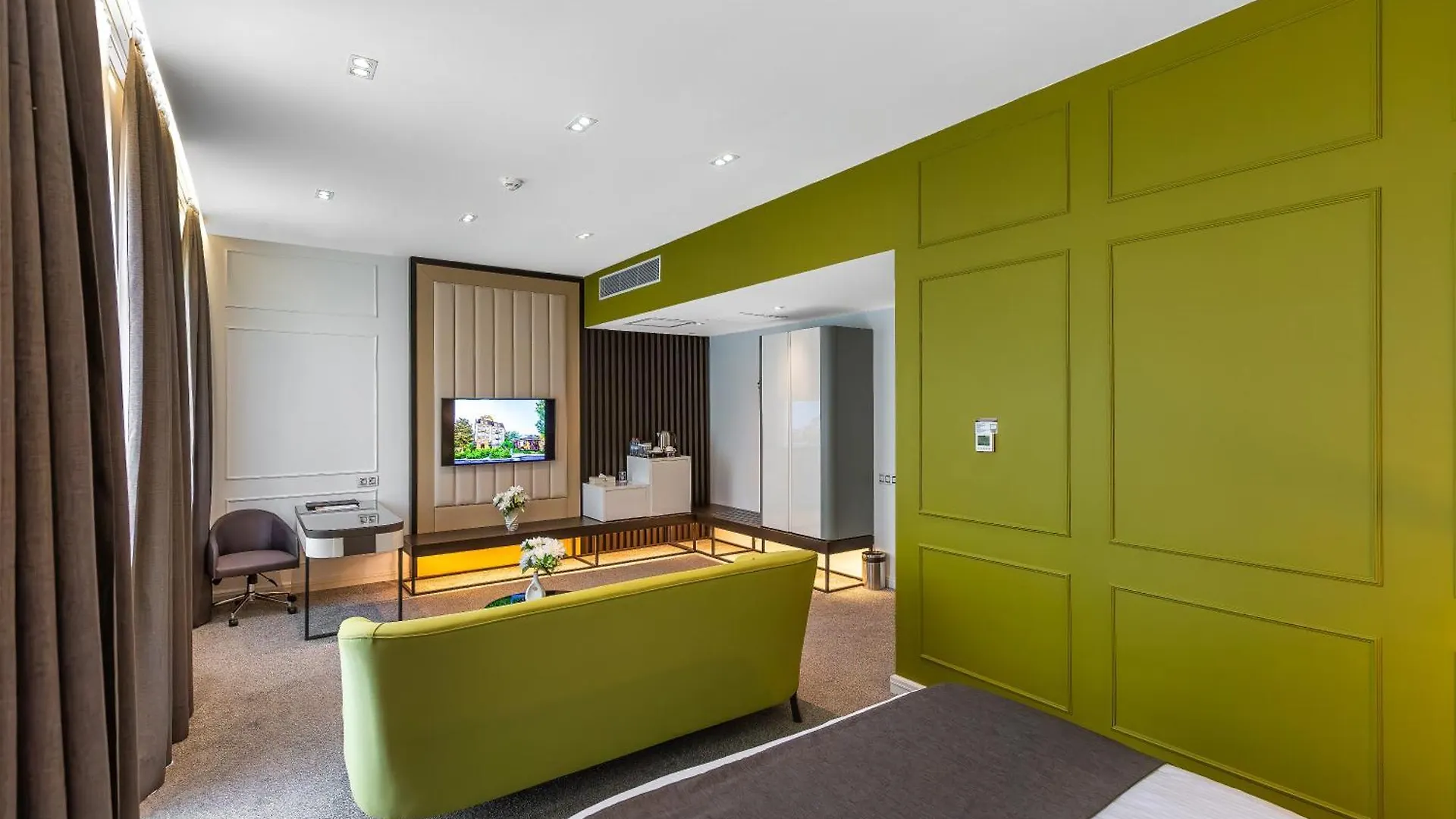 Ivy Garden Hotel Baku 5*,  Azerbeijão