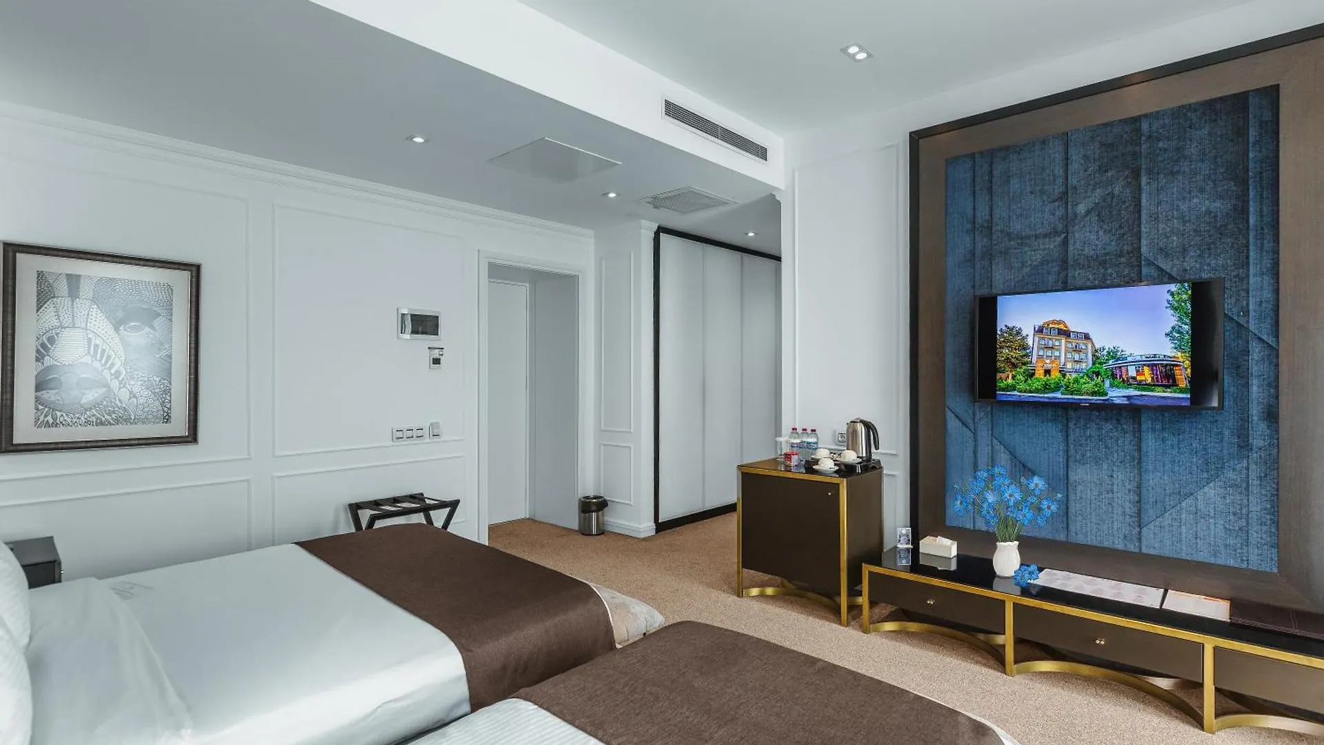 Ivy Garden Hotel Baku 5*,