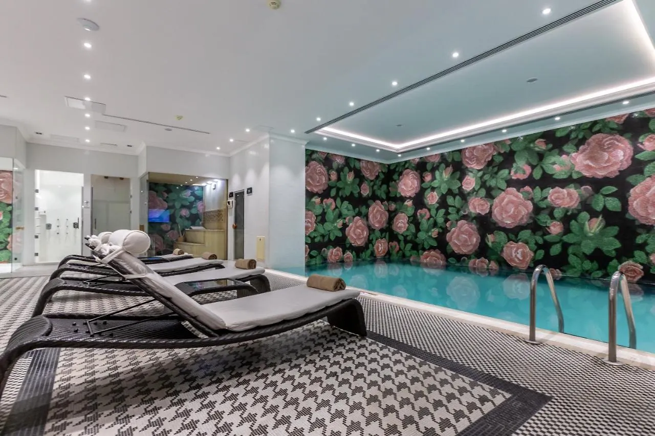 Ivy Garden Hotel באקו