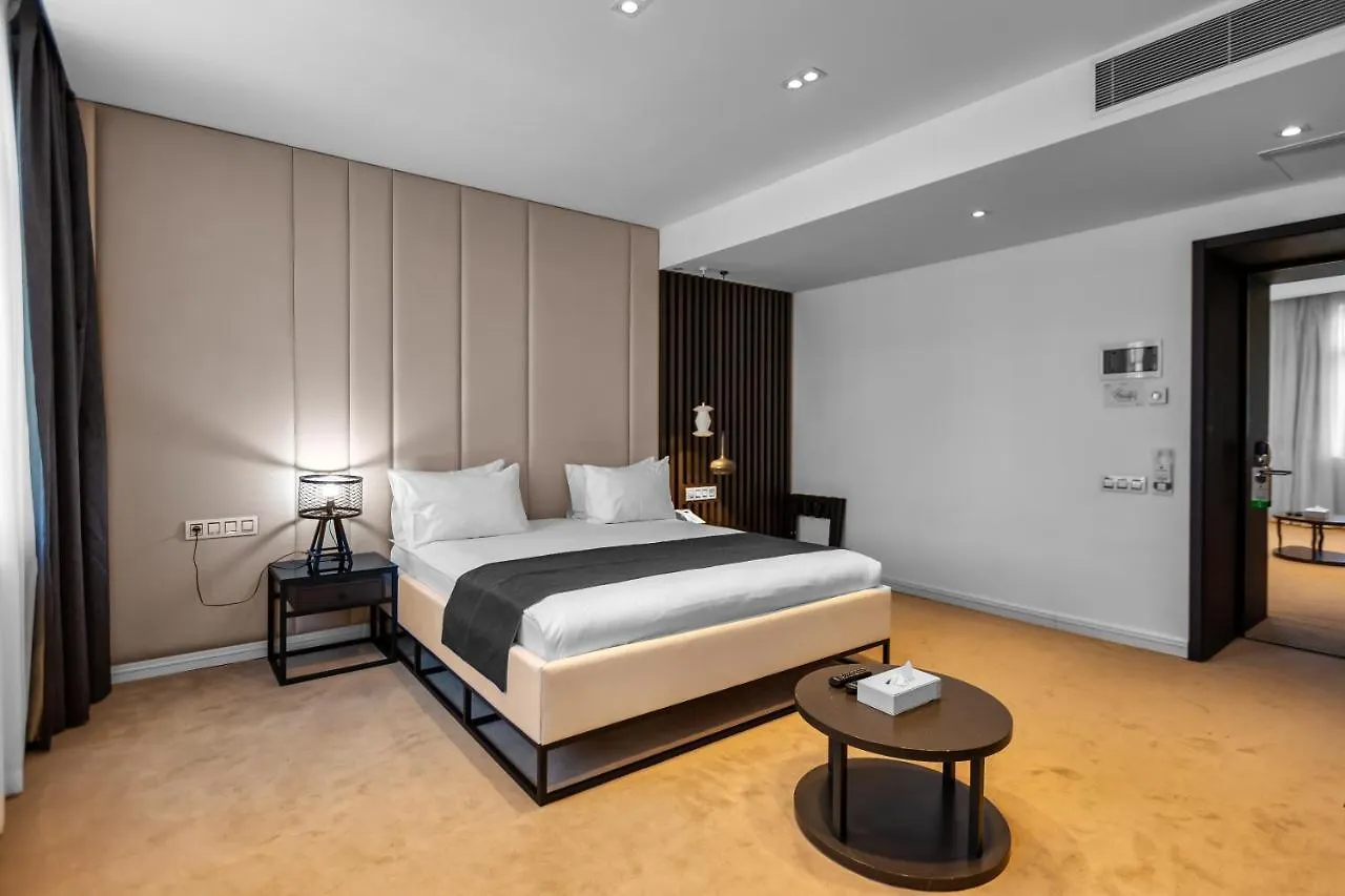 Ivy Garden Hotel Baku 5*,